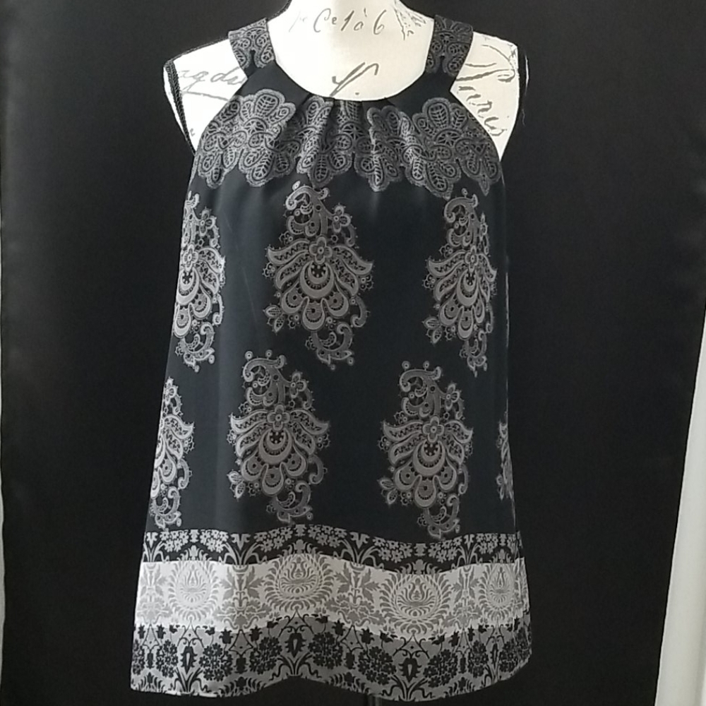 Violet+Claire Top